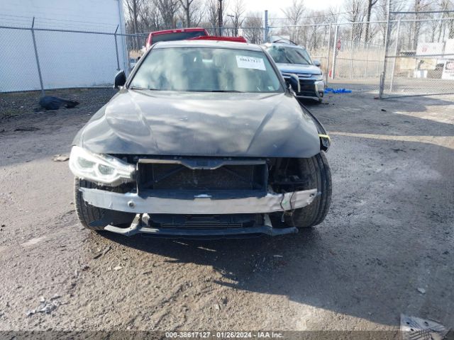 WBA8A3C53JA357948 BMW 320i Xdrive