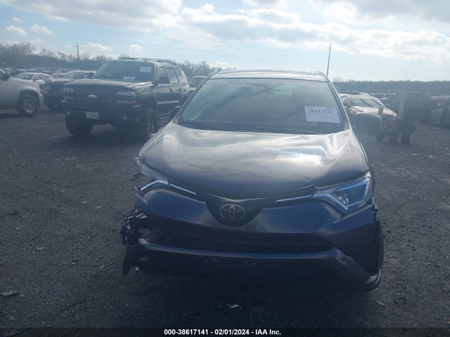 Toyota RAV4 LE 2018 JTMBFREV6JJ213854 Image 12