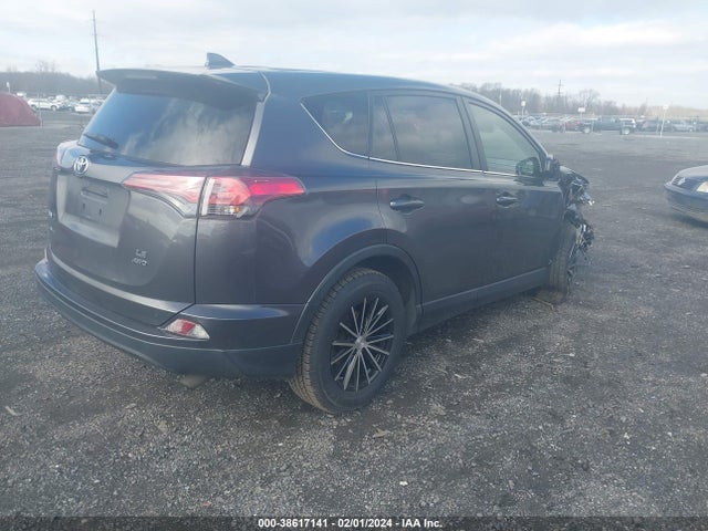 Toyota RAV4 LE 2018 JTMBFREV6JJ213854 Image 4