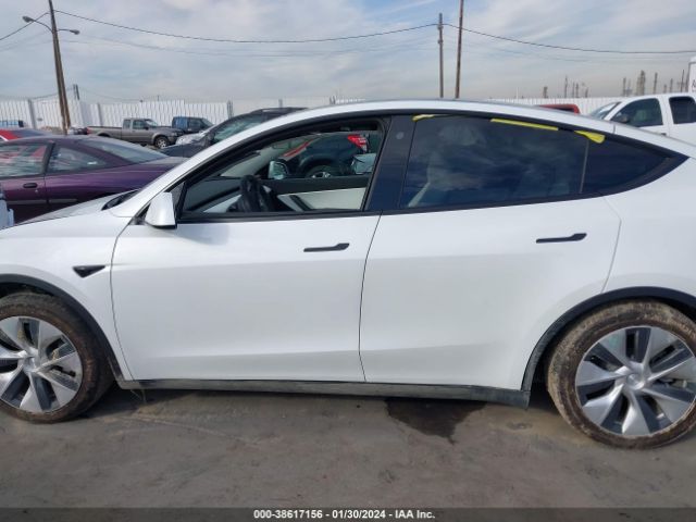 5YJYGDED0MF163000 Tesla Model Y Standard Range Rear-wheel Drive