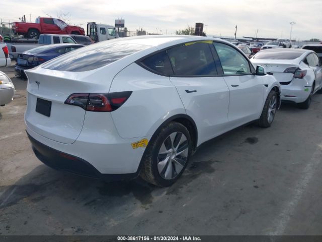 5YJYGDED0MF163000 Tesla Model Y Standard Range Rear-wheel Drive