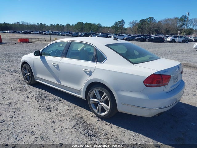 1VWBS7A3XFC041700 Volkswagen Passat 1.8t Se