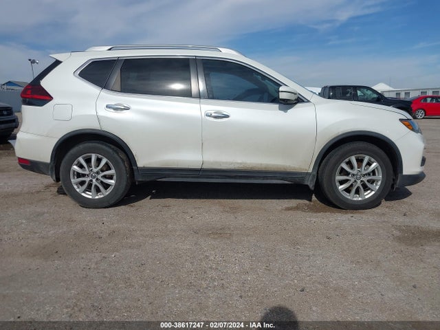 Nissan ROGUE SV 2018 5N1AT2MT0JC812549 Image 13
