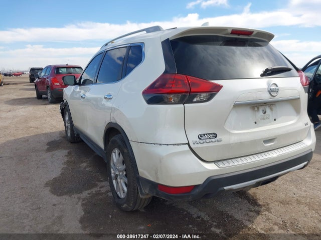 Nissan ROGUE SV 2018 5N1AT2MT0JC812549 Image 3