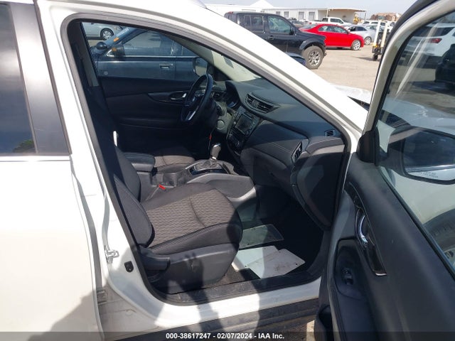 Nissan ROGUE SV 2018 5N1AT2MT0JC812549 Image 5