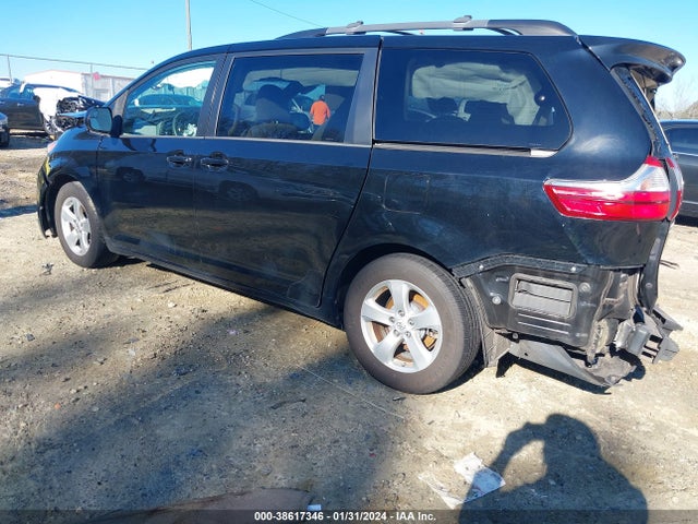 Toyota Sienna Le 8 Passenger 2015 5TDKK3DC3FS573411 Image 3