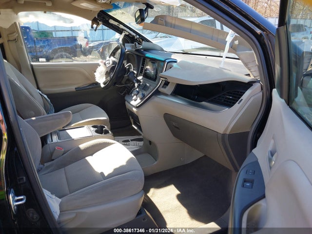 Toyota Sienna Le 8 Passenger 2015 5TDKK3DC3FS573411 Image 5