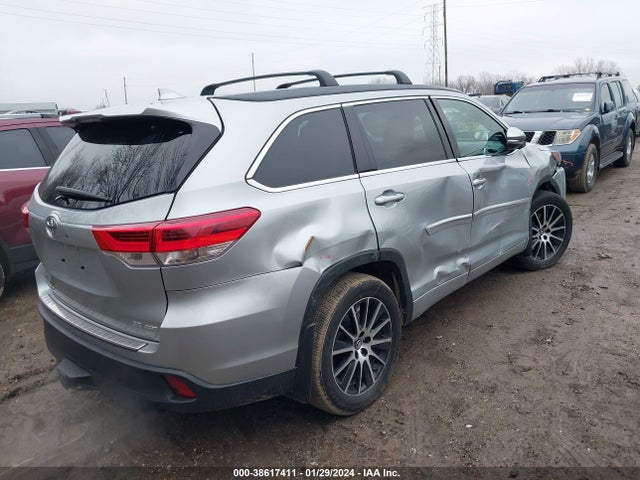 2018 TOYOTA HIGHLANDER SE VIN: 5TDJZRFH1JS541715