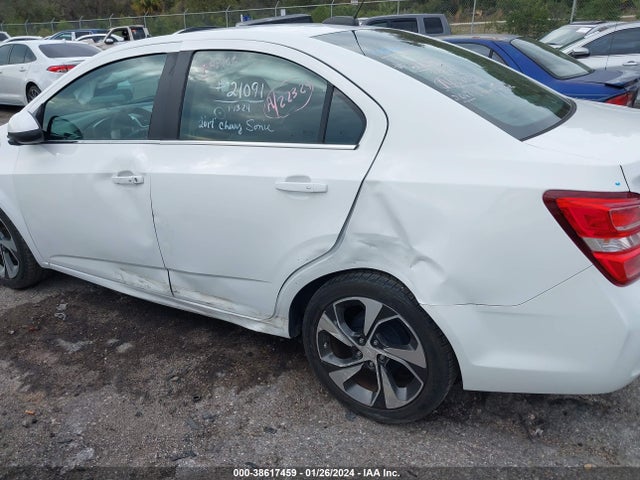 Chevrolet Sonic Premier Auto 2017 1G1JF5SBXH4124210 Image 6