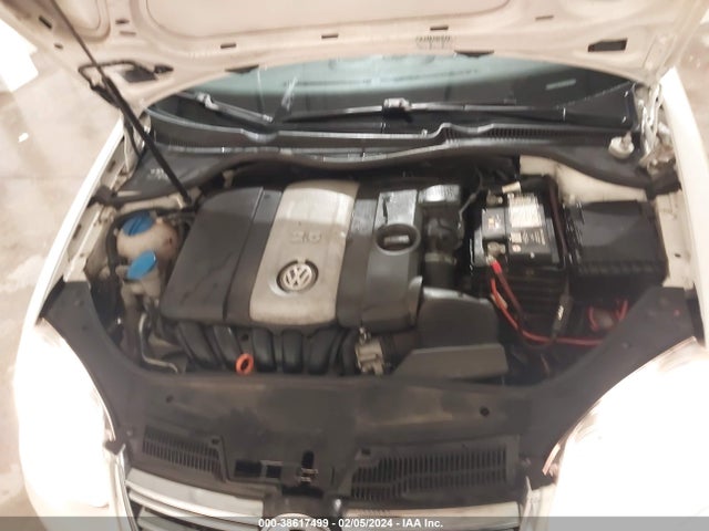 2008 VOLKSWAGEN JETTA SE/SEL VIN: 3VWRZ71K58M038268