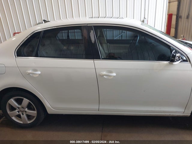 2008 VOLKSWAGEN JETTA SE/SEL VIN: 3VWRZ71K58M038268