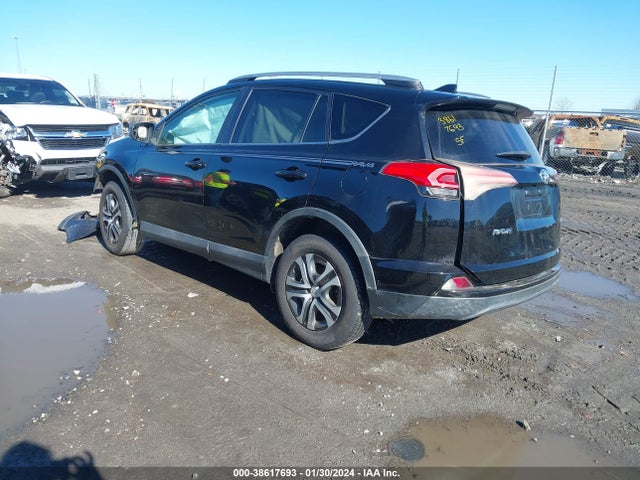 Toyota RAV4 LE 2017 2T3ZFREV4HW327605 Image 3