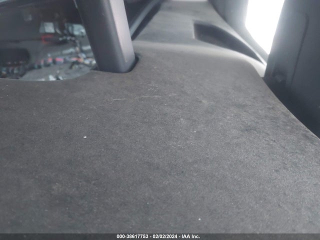 2017 JAGUAR F-TYPE SAJWJ6BV6H8K38971 Photo 7