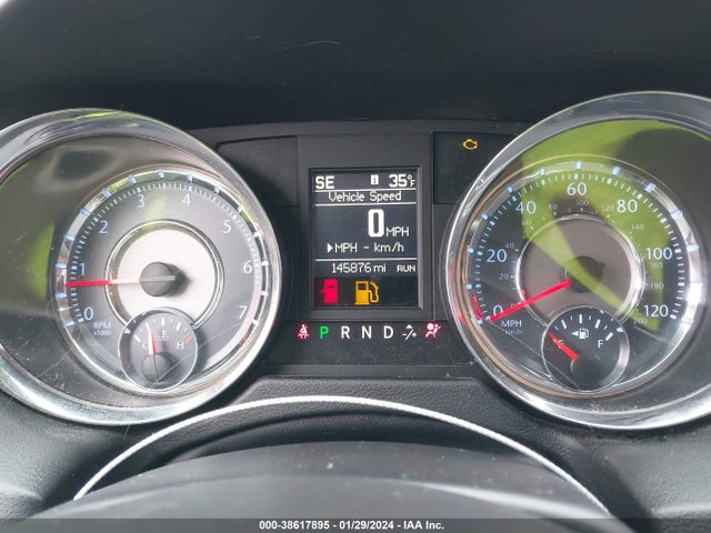 Продажа на аукционе авто 2015 Chrysler Town & Country Touring, vin: 2C4RC1BG1FR595731, номер лота: 38617895