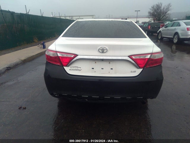Toyota CAMRY LE 2016 4T4BF1FKXGR516814 Image 16