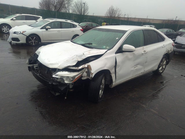Toyota CAMRY LE 2016 4T4BF1FKXGR516814 Image 2