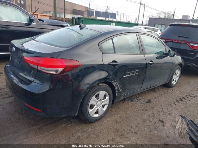 KIA FORTE LX 2017 3KPFK4A71HE086879 Image 4