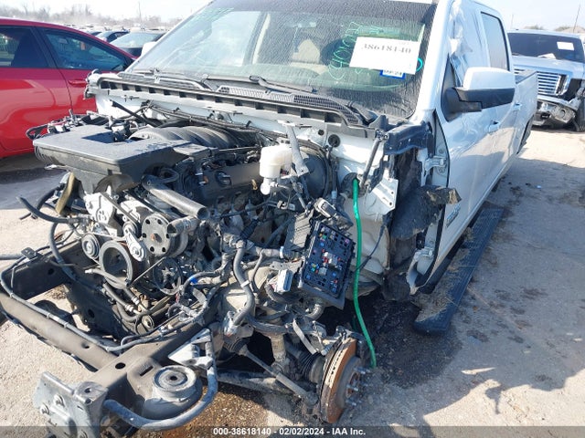 Chevrolet Silverado 1500 2lt 2018 3GCUKREC2JG262456 Image 2