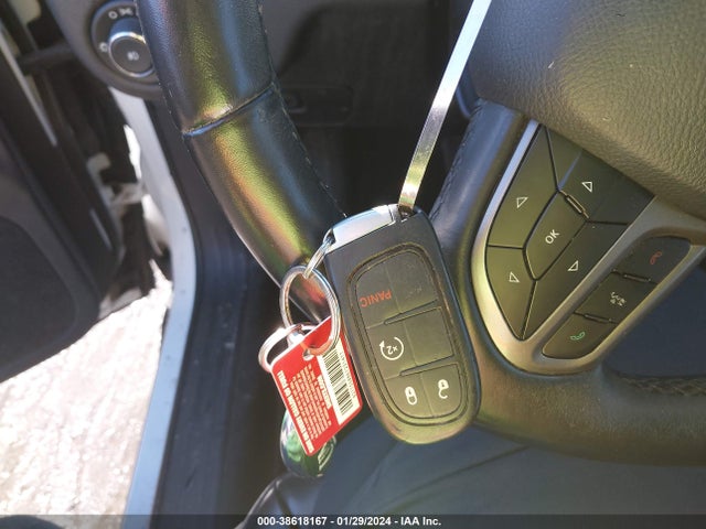 1C4PJMLB5KD398950 Jeep Cherokee Latitude Plus 4x4