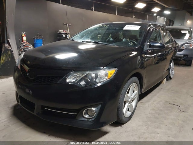 Toyota CAMRY SE 2014 4T1BF1FK7EU415866 Image 2