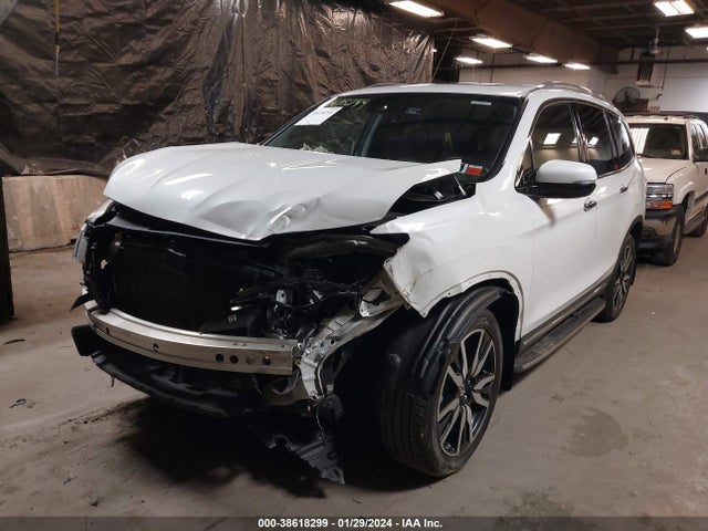 Honda Pilot Awd Touring 7 Passenger 2021 5FNYF6H68MB056580 Image 2