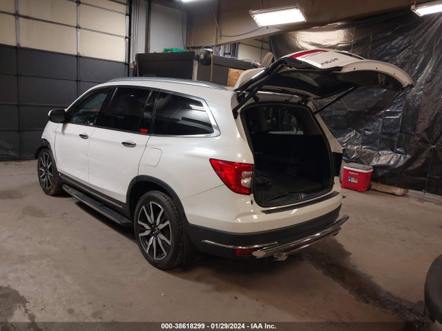 Honda Pilot Awd Touring 7 Passenger 2021 5FNYF6H68MB056580 Image 3