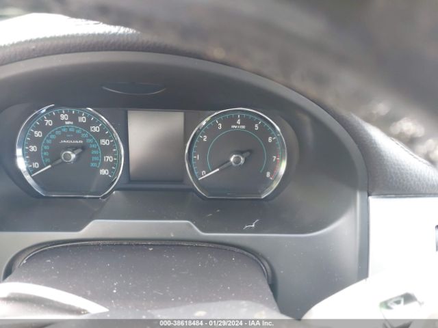 SAJWJ0FF2F8U71100 Jaguar Xf 3.0 Portfolio/3.0 Sport