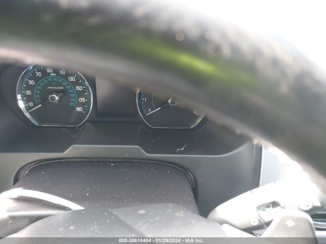 SAJWJ0FF2F8U71100 Jaguar Xf 3.0 Portfolio/3.0 Sport
