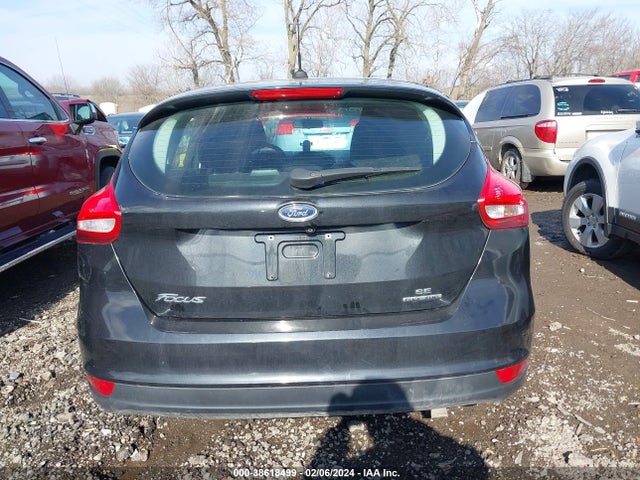 Ford FOCUS SE 2015 1FADP3K26FL202724 Image 16