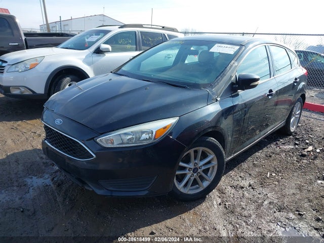 Ford FOCUS SE 2015 1FADP3K26FL202724 Image 2