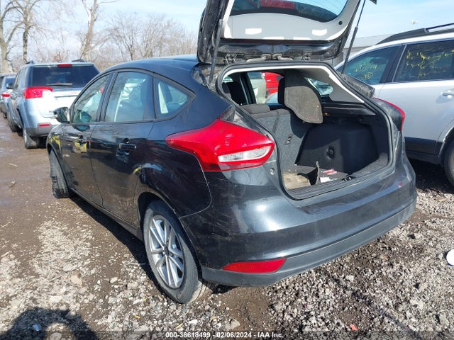Ford FOCUS SE 2015 1FADP3K26FL202724 Image 3