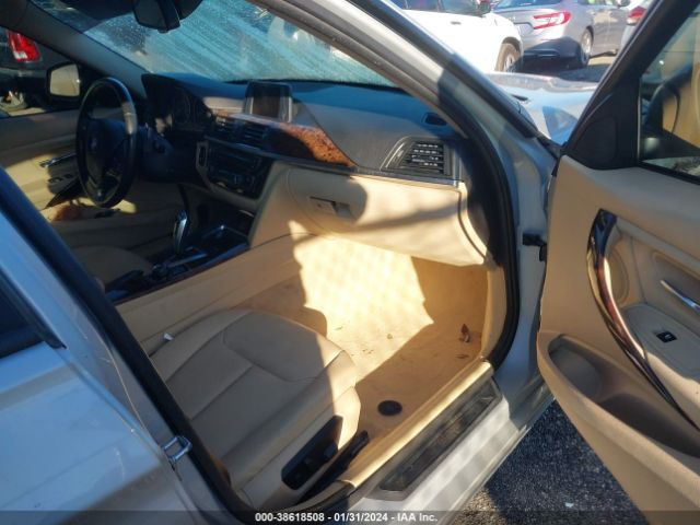 WBA3C3C50EF984619 BMW 320i Xdrive