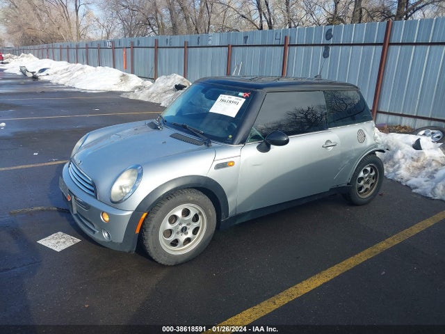 2005 MINI COOPER WMWRC33405TJ63667 Photo 1