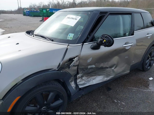2016 MINI CLUBMAN WMWLN9C55G2E47819 Photo 5