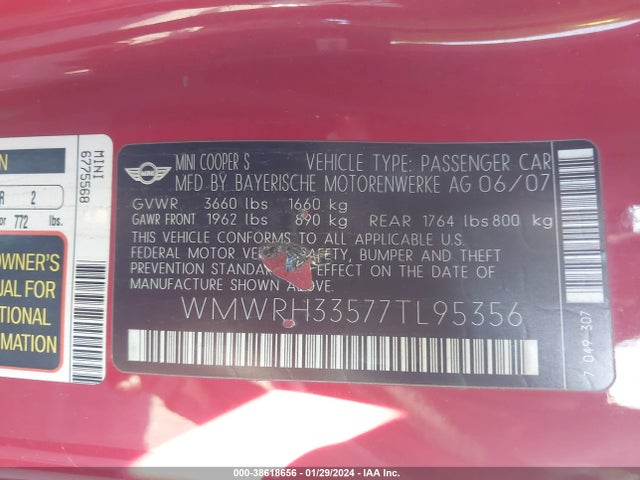 2007 MINI COOPER S WMWRH33577TL95356 Photo 8