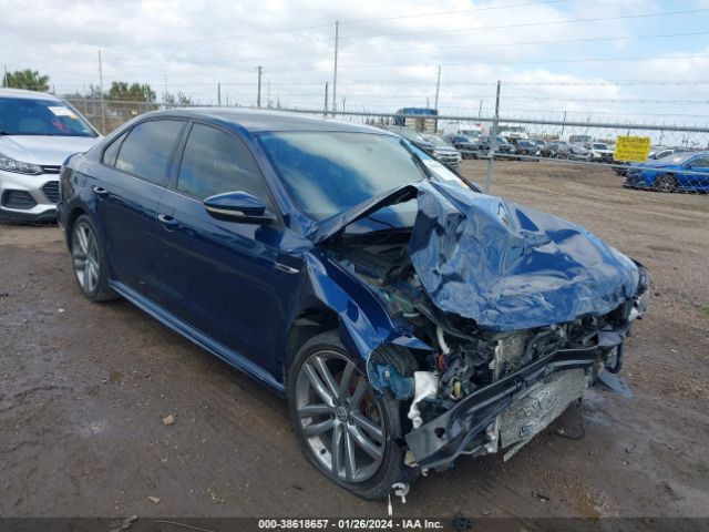1VWAA7A38JC027849 Volkswagen PASSAT