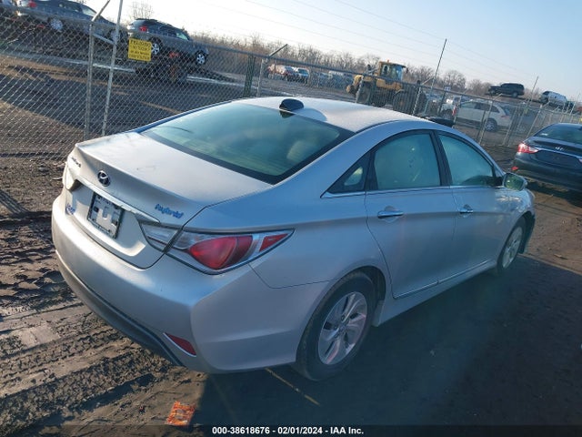 Hyundai SONATA HYBRID 2015 KMHEC4A43FA121058 Image 4