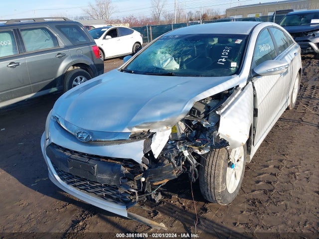 Hyundai SONATA HYBRID 2015 KMHEC4A43FA121058 Image 6