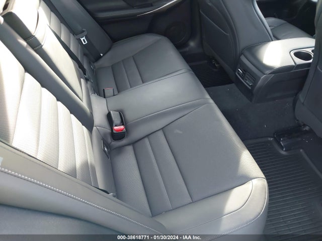 Lexus IS 200T 2016 JTHBA1D25G5011689 Image 8