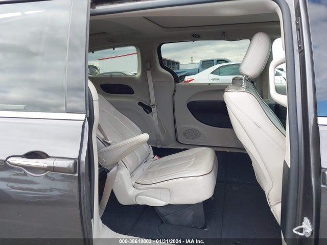 2017 CHRYSLER PACIFICA LIMITED VIN: 2C4RC1GG8HR727542