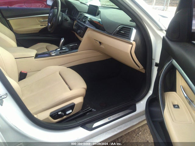 BMW 330e Iperformance 2017 WBA8E1C36HA158989 Image 5