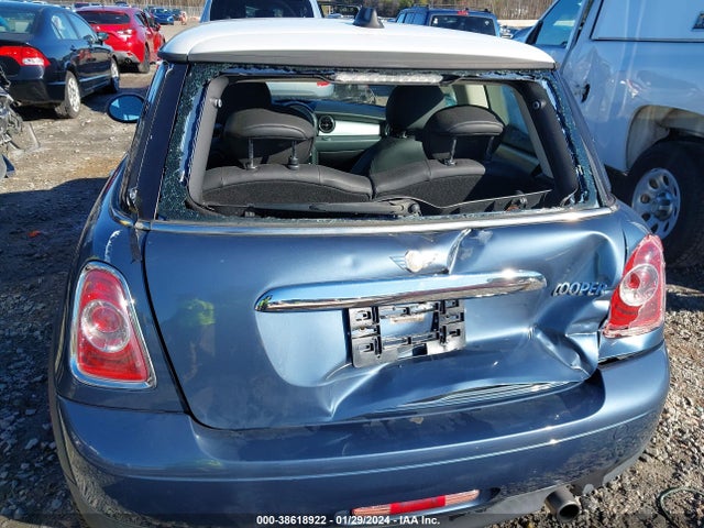 2011 MINI COOPER WMWSU3C56BT097483 Photo 5