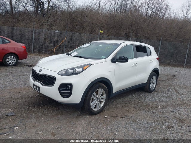 KIA Sportage Lx 2019 KNDPMCAC1K7597697 Image 2