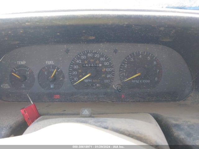 1996 FORD ESCORT LX VIN: 1FASP15J7TW186784