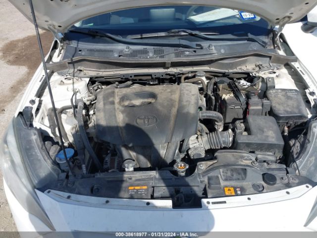 3MYDLBYV4JY305983 Toyota YARIS IA