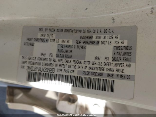 3MYDLBYV4JY305983 Toyota YARIS IA
