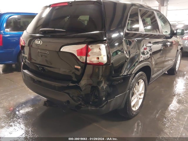 2015 KIA SORENTO LX VIN: 5XYKT3A66FG621265