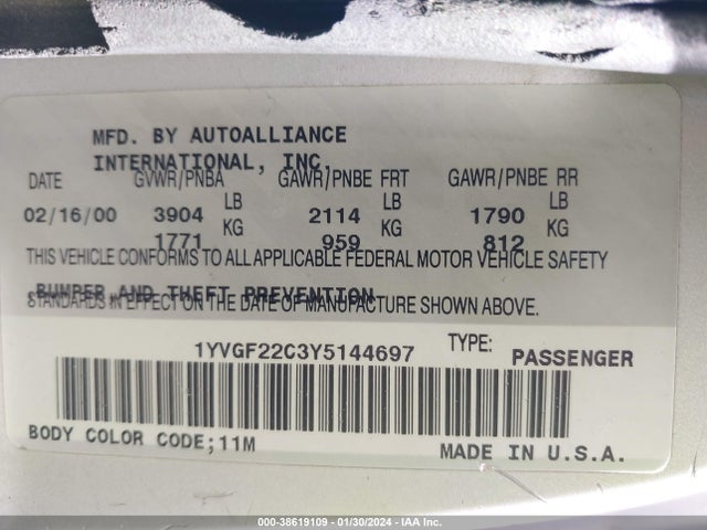 2000 MAZDA 626 ES/LX VIN: 1YVGF22C3Y5144697