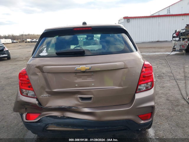 Chevrolet TRAX LS 2018 3GNCJKSB3JL313916 Image 16