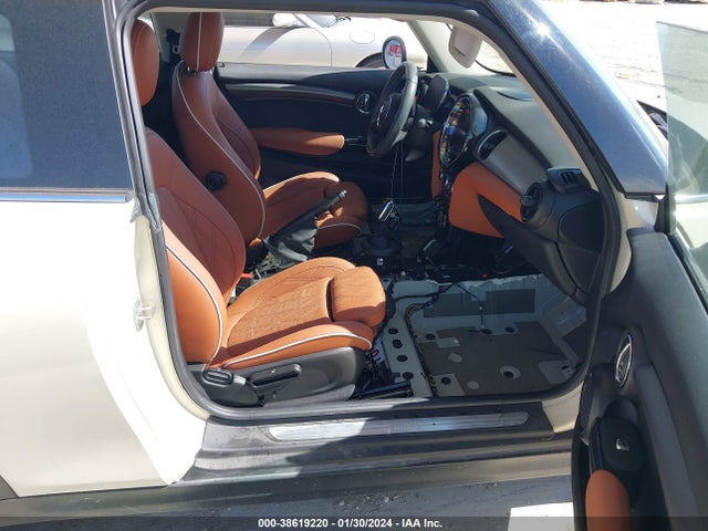 2022 MINI HARDTOP WMW33DH0XN2S10761 Photo 4